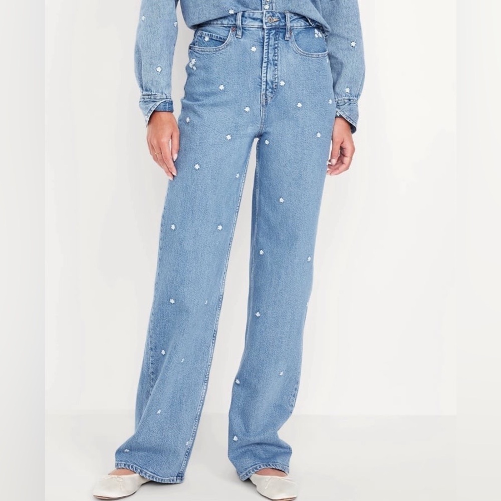 Old Navy daisy embroidered sky hi wide leg jeans style 584128 size 18 P Short